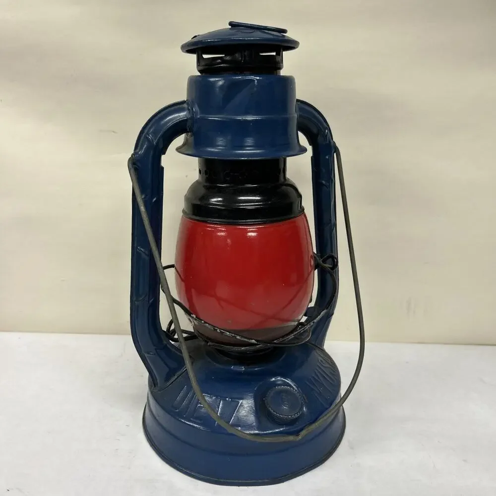 Vintage Dietz Blue Little Wizard R.R. Oil Lantern. NY RED Glass Globe